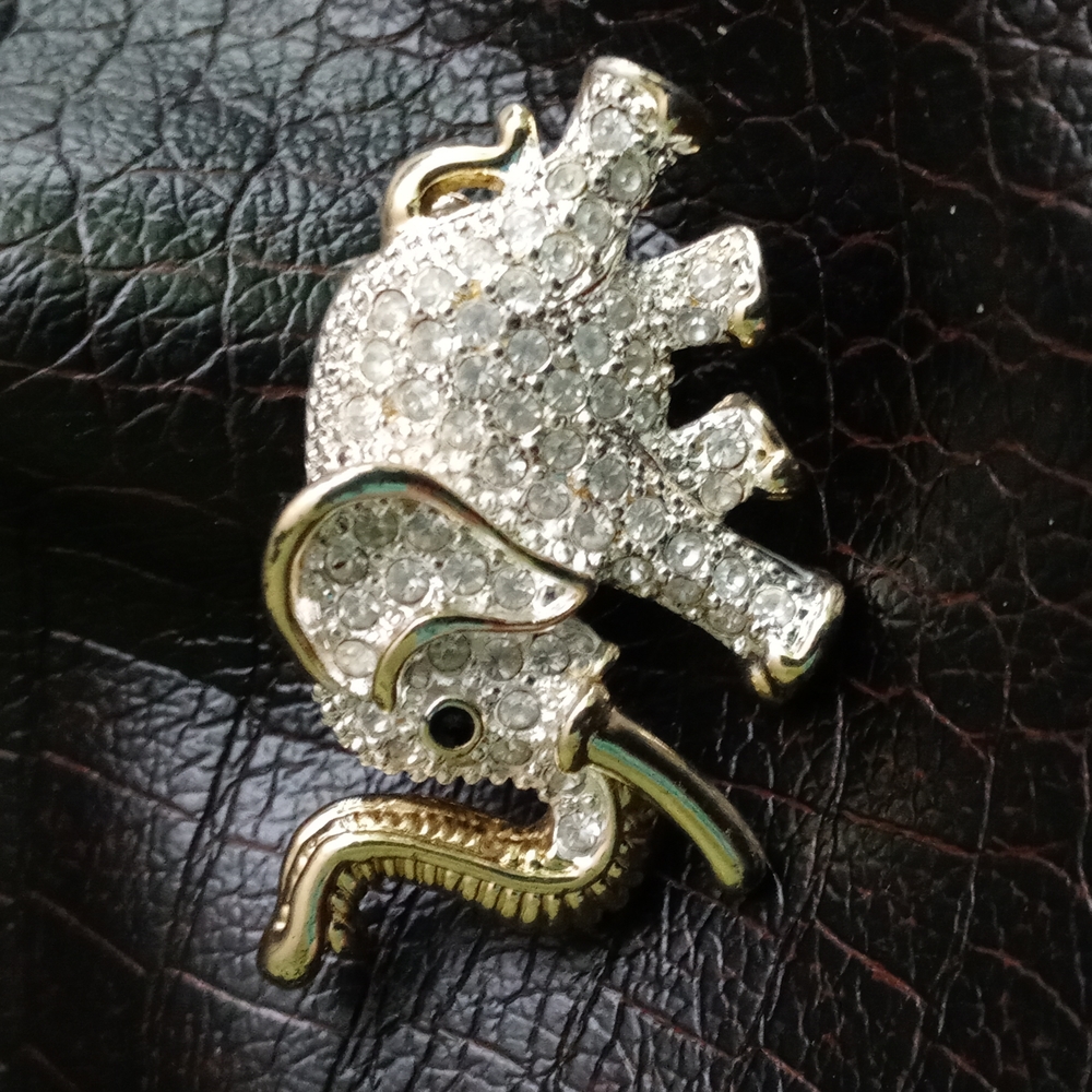 Elephant Fashion Brooch
